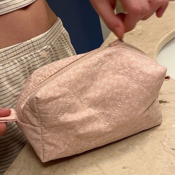 Pembe Çiçekli Makyaj Kesesi