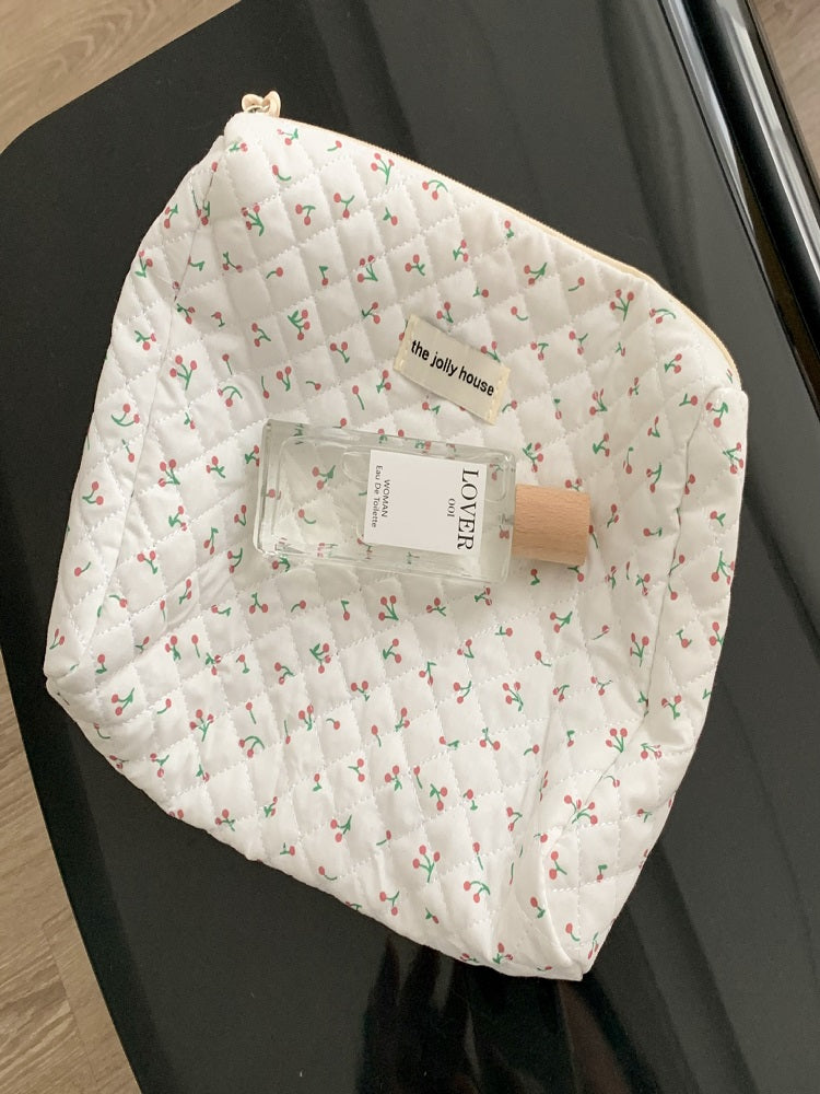 Çiçek Desenli Makyaj Çantası