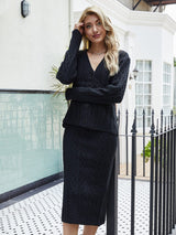 Rahat Triko V-Yaka Kazak ve Bodycon Etek Takımı