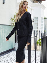 Rahat Triko V-Yaka Kazak ve Bodycon Etek Takımı