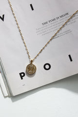 18K Altın Kaplama Ayakta Alkışlanan Kolye