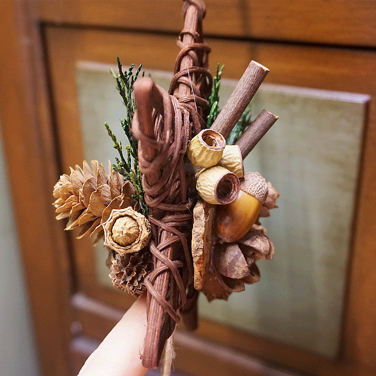 Noel Dekorasyon Kolye - Orman Çam Kozalağı Çan Araba Asılı