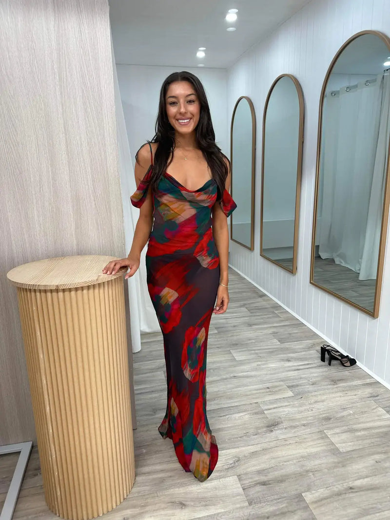 Kadın Kırmızı Siyah Maxi Elbise