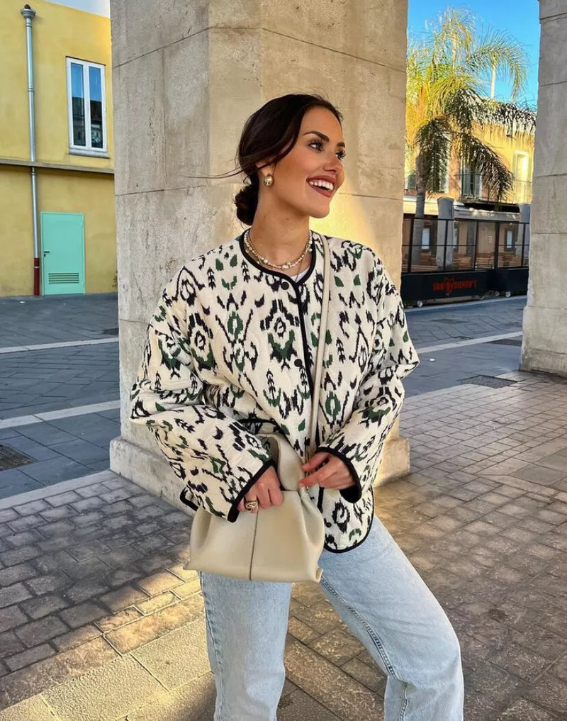 Geometrik Desenli Kapitone İnce Ceket